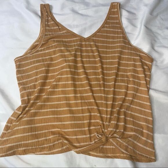 💋Bundle 4 items for $20. Add items💋 to a bundle - Picture 10 of 12